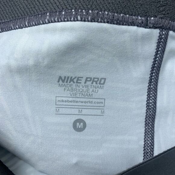 Nike Pro Hypercool Printed Capri Legging - Picture 9 of 9